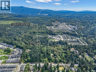 13546 232 Street | Maple Ridge British Columbia | Slide Image Thirty-five