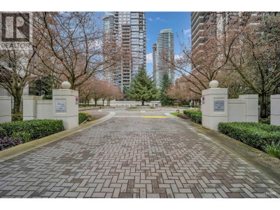 2138 MADISON Avenue | Burnaby British Columbia | Slide Image Thirty