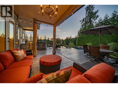 136 DEERVIEW Lane | Anmore British Columbia | Slide Image Sixteen