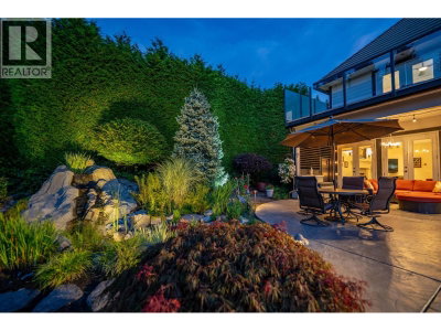 136 DEERVIEW Lane | Anmore British Columbia | Slide Image Eighteen