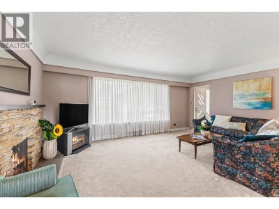 4830 SOUTHLAWN Drive | Burnaby British Columbia | Slide Image Nine