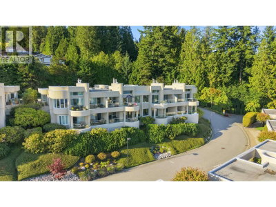 2343 FOLKESTONE Way | West Vancouver British Columbia | Slide Image Thirty-seven