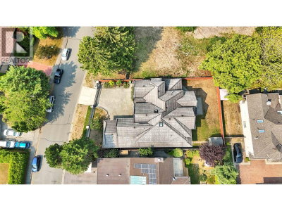 7691 SUNNYMEDE Crescent | Richmond British Columbia | Slide Image Thirty-seven
