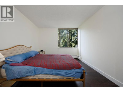 2020 FULLERTON Avenue | North Vancouver British Columbia | Slide Image Fifteen