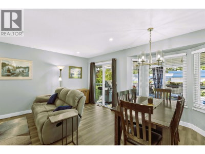20485 120B Avenue | Maple Ridge British Columbia | Slide Image Ten
