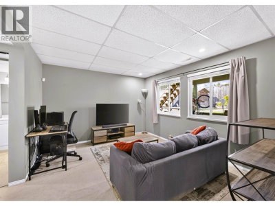 20485 120B Avenue | Maple Ridge British Columbia | Slide Image Twenty-five
