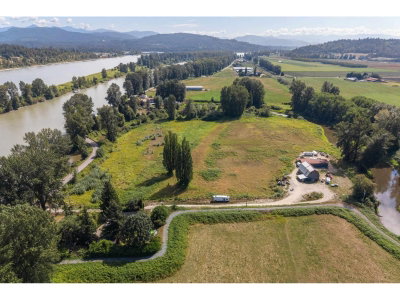 27612 RIVER Road | Abbotsford British Columbia | Slide Image Six