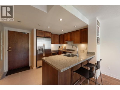 9373 HEMLOCK Drive | Richmond British Columbia | Slide Image Six