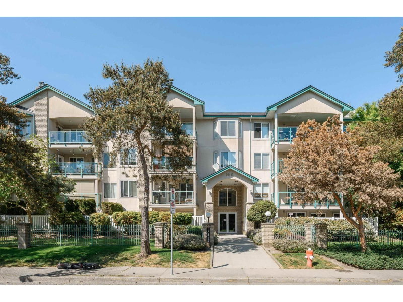 20443 53 Avenue Langley British Columbia, V3A 7A6 - 3 Bedrooms Condo For Sale