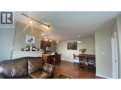 9266 UNIVERSITY Crescent | Burnaby British Columbia | Slide Image Twelve