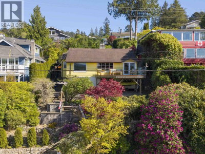 6248 WELLINGTON Avenue | West Vancouver British Columbia | Slide Image One