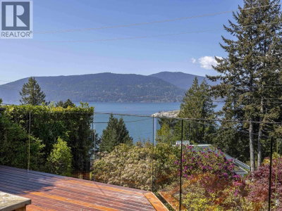 6248 WELLINGTON Avenue | West Vancouver British Columbia | Slide Image Thirteen