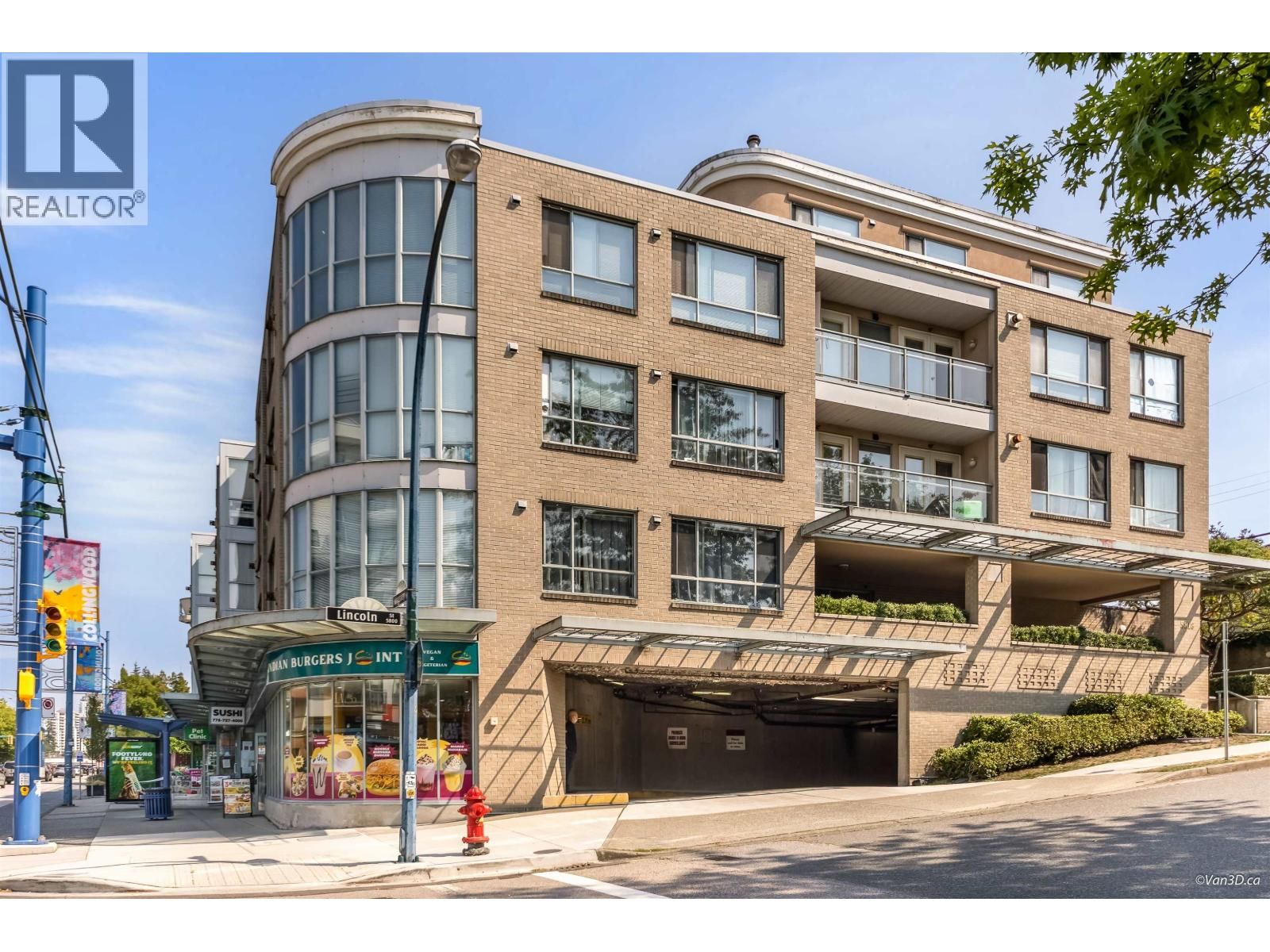 5818 LINCOLN Street, Vancouver, British Columbia V5R 4P7