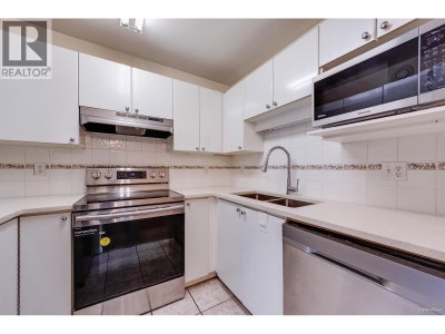 5818 LINCOLN Street | Vancouver British Columbia | Slide Image Thirteen
