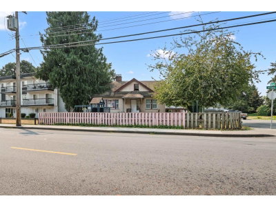 9475 WILLIAMS Street | Chilliwack British Columbia | Slide Image Two