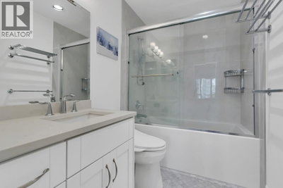 6220 MCKAY Avenue | Burnaby British Columbia | Slide Image Nineteen