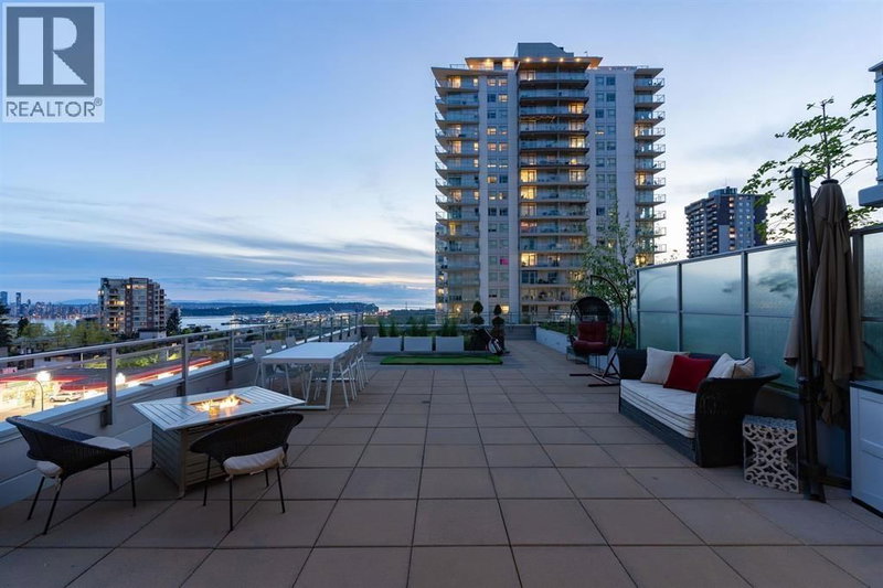 112 13 Street North Vancouver British Columbia, V7L 0E4 - 2 Bedrooms Condo For Sale