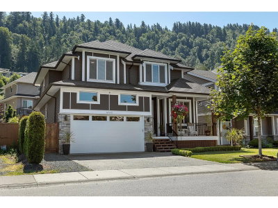47445 WITTENBERG Place | Chilliwack British Columbia | Slide Image One