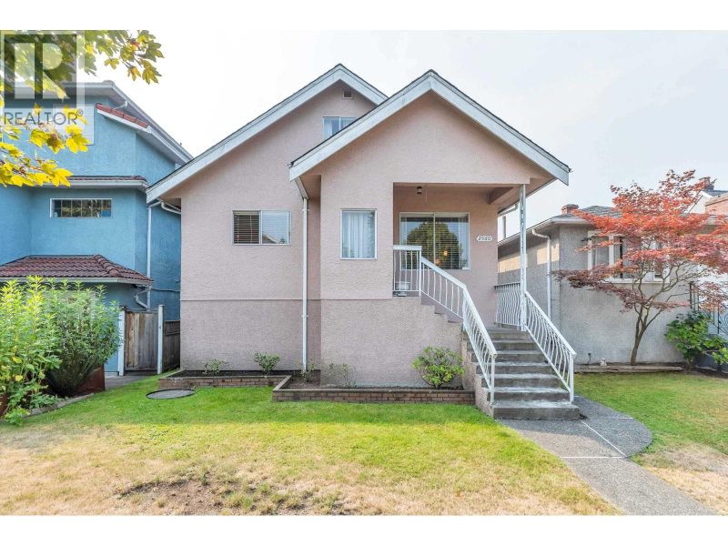 2560 ADANAC Street Vancouver British Columbia, V5K 2M5 - 3 Bedrooms Home For Sale