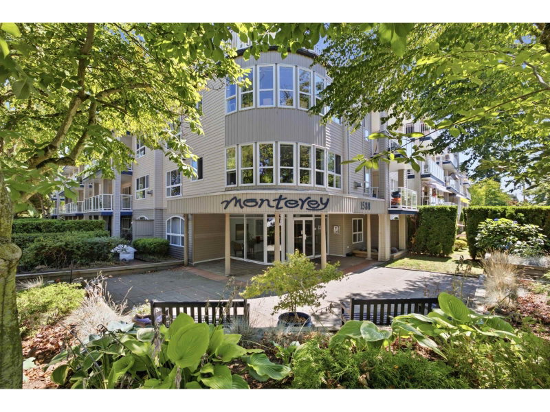 1588 BEST Street White Rock British Columbia, V4B 4G1 - 2 Bedrooms Condo For Sale