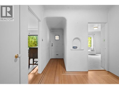 2138 NELSON Avenue | West Vancouver British Columbia | Slide Image Nineteen
