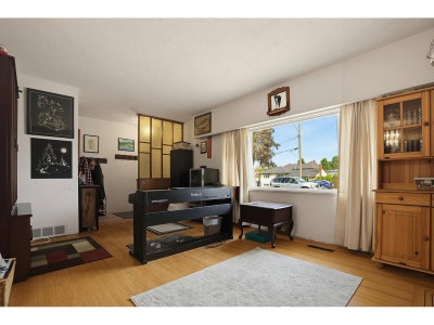 13022 101 Avenue | Surrey British Columbia | Slide Image Twelve