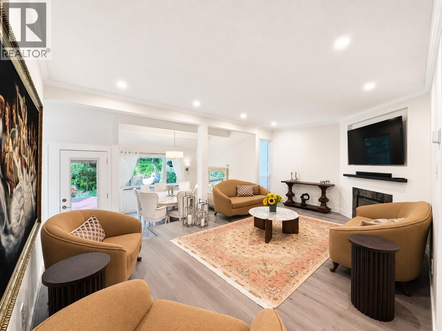1741 RUFUS Drive, North Vancouver, British Columbia V7J 3L8