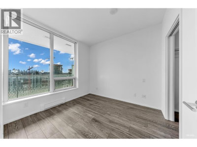 4650 BRENTWOOD Boulevard | Burnaby British Columbia | Slide Image Seven