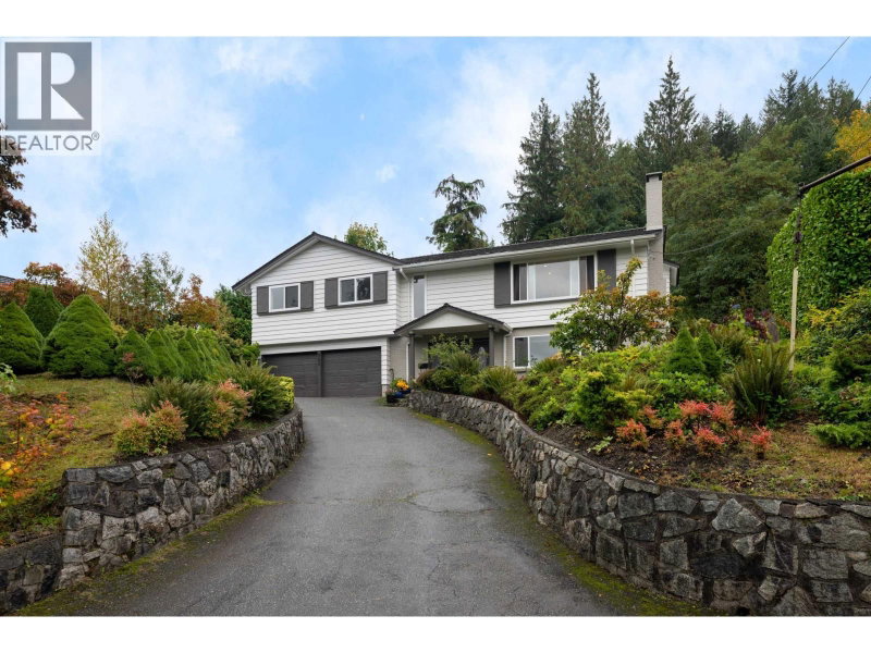 850 JEFFERSON Avenue West Vancouver British Columbia, V7T 2A4 - 4 Bedrooms Home For Sale