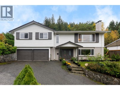 850 JEFFERSON Avenue | West Vancouver British Columbia | Slide Image Two
