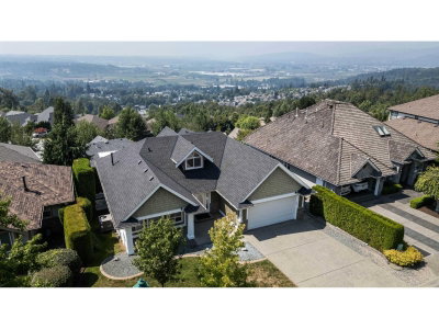 35705 HAWKSVIEW Place | Abbotsford British Columbia | Slide Image Two