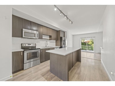 15340 GUILDFORD Drive | Surrey British Columbia | Slide Image Nine