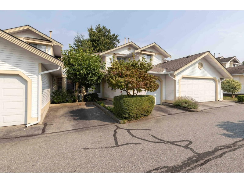 8737 212TH Street Langley British Columbia, V1M 2C8 - 3 Bedrooms Condo For Sale
