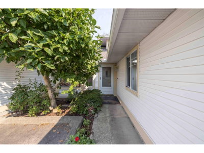 8737 212TH Street | Langley British Columbia | Slide Image Three