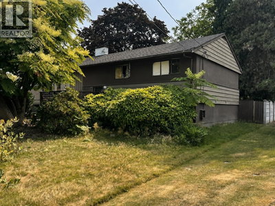 1324 WILLOW Way | Coquitlam British Columbia | Slide Image Two