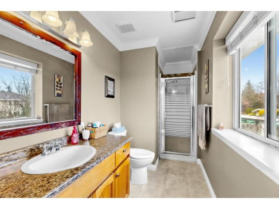 15929 88A Avenue | Surrey British Columbia | Slide Image Nineteen