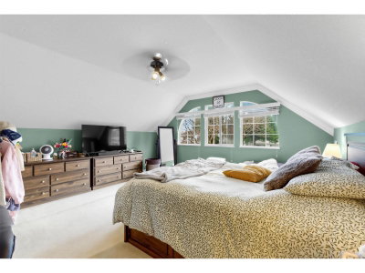 15929 88A Avenue | Surrey British Columbia | Slide Image Twenty-three