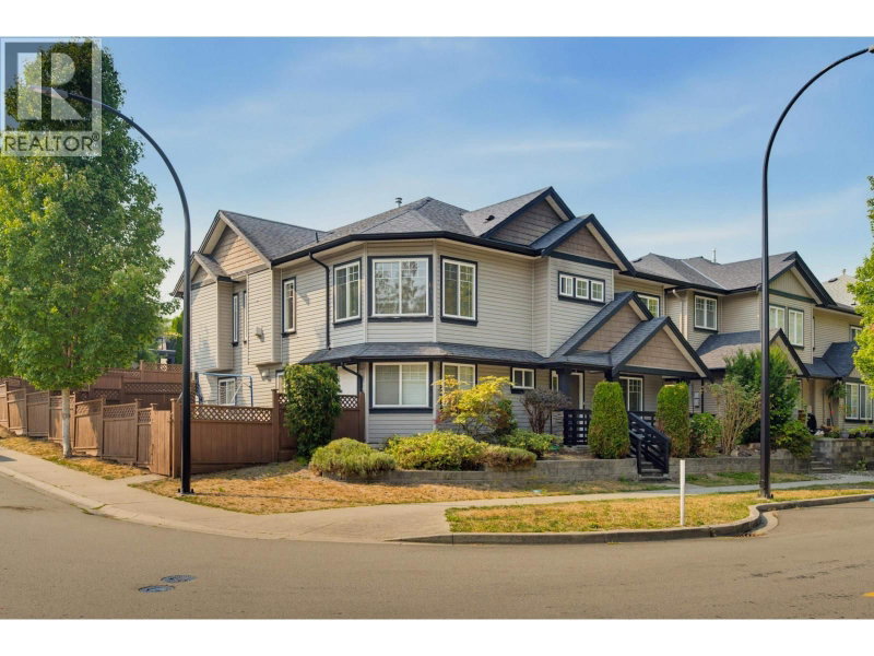 11335 CREEKSIDE Street Maple Ridge British Columbia, V2W 0C7 - 5 Bedrooms Home For Sale