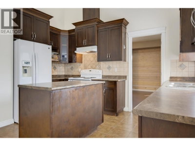 11335 CREEKSIDE Street | Maple Ridge British Columbia | Slide Image Fourteen