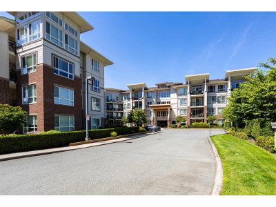 3192 GLADWIN Road | Abbotsford British Columbia | Slide Image Four