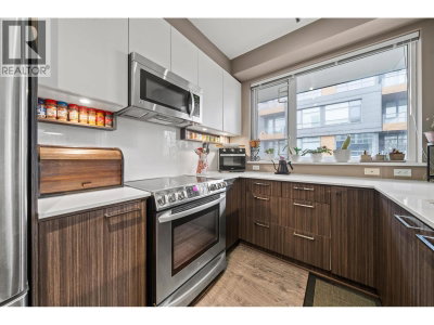 9250 UNIVERSITY HIGH Street | Burnaby British Columbia | Slide Image Thirteen