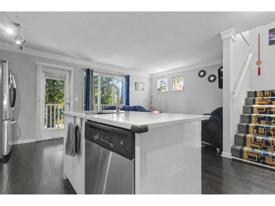 12711 64 Avenue | Surrey British Columbia | Slide Image Eleven