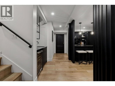 2119 YEW Street | Vancouver British Columbia | Slide Image Twenty-one