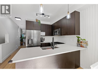 8485 NEW HAVEN CLOSE | Burnaby British Columbia | Slide Image Seventeen