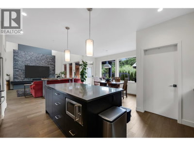 39224 CARDINAL Drive | Squamish British Columbia | Slide Image Nine