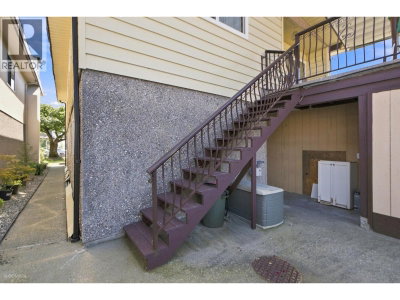4663 UNION Street | Burnaby British Columbia | Slide Image Twenty