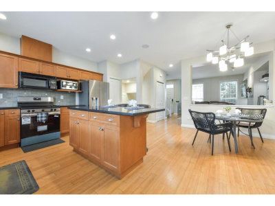 18043 70 Avenue | Surrey British Columbia | Slide Image Eleven
