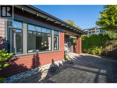 5066 SPRINGS Boulevard | Delta British Columbia | Slide Image Eleven
