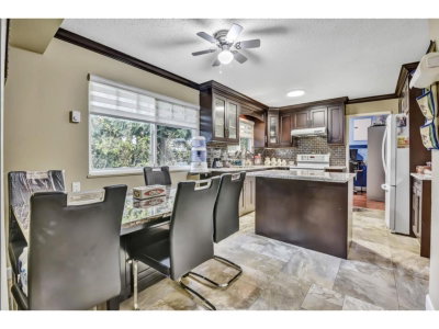 12215 85A Avenue | Surrey British Columbia | Slide Image Twelve