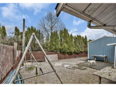 12215 85A Avenue | Surrey British Columbia | Slide Image Twenty